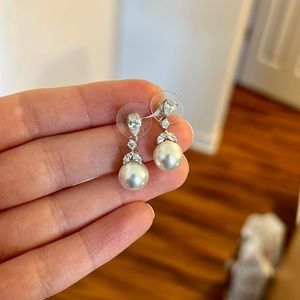 Pearl dangle earrings